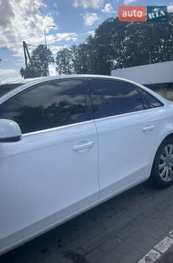 Седан Audi A4 2011 в 