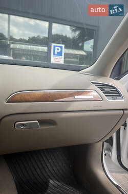 Седан Audi A4 2011 в 