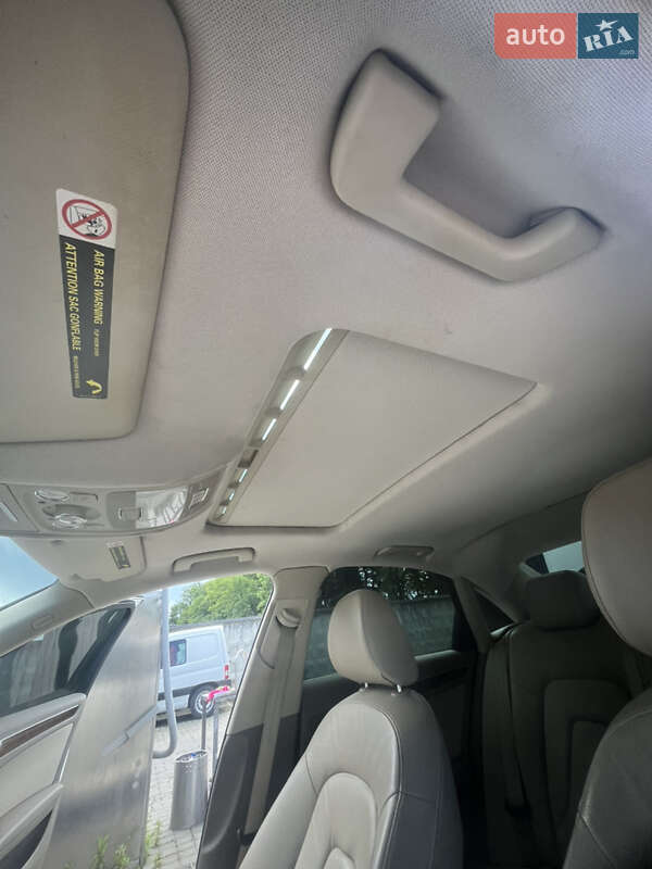 Седан Audi A4 2011 в Стрию