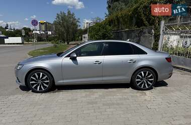 Седан Audi A4 2015 в 