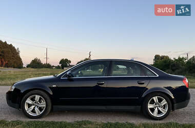 Седан Audi A4 2001 в 