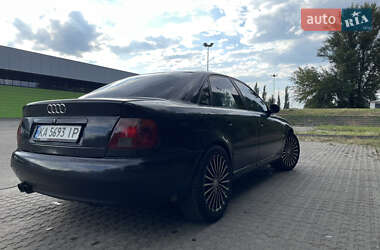 Седан Audi A4 1996 в 
