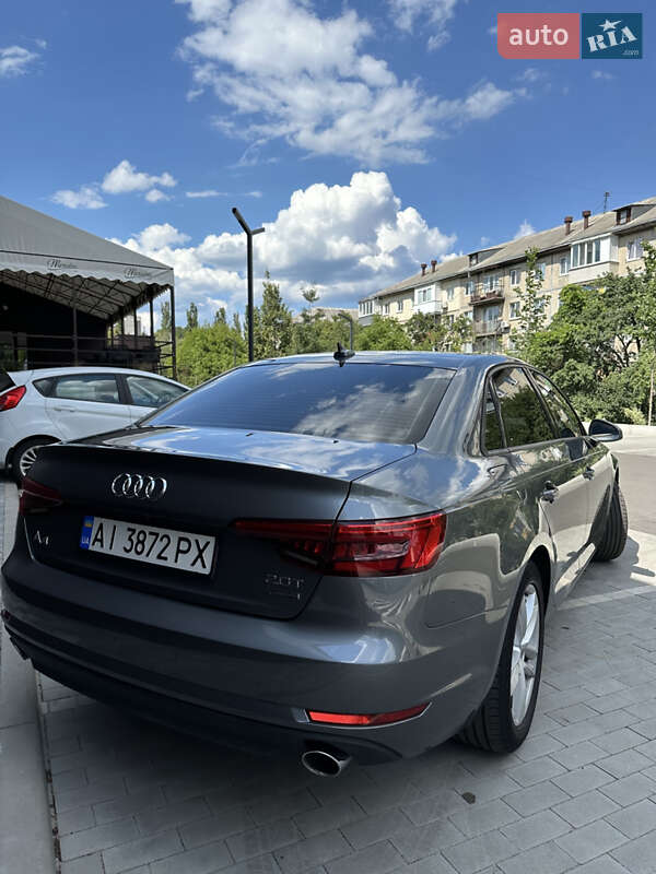 Седан Audi A4 2016 в Києві