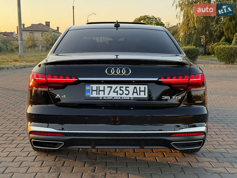 Седан Audi A4 2022 в Одесі