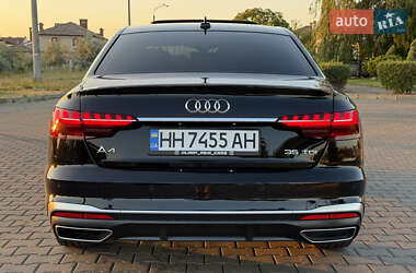Седан Audi A4 2022 в 