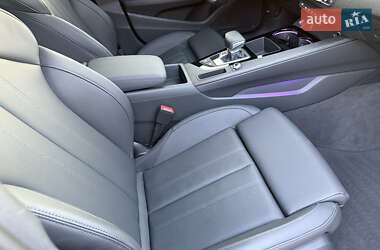 Седан Audi A4 2022 в 