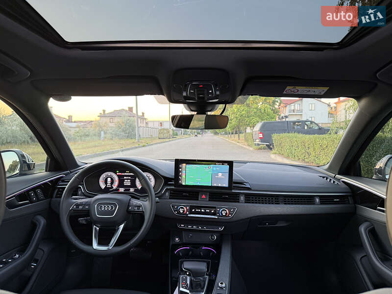 Седан Audi A4 2022 в Одесі