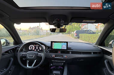 Седан Audi A4 2022 в 