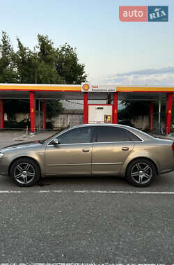 Седан Audi A4 2005 в 