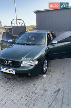 Седан Audi A4 2000 в 