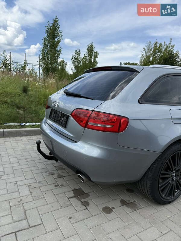 Універсал Audi A4 2010 в Луцьку