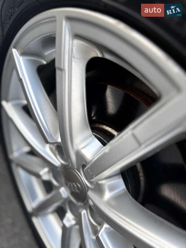 Седан Audi A4 2014 в Білій Церкві