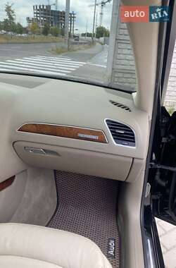 Седан Audi A4 2012 в 