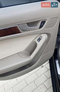 Седан Audi A4 2012 в 