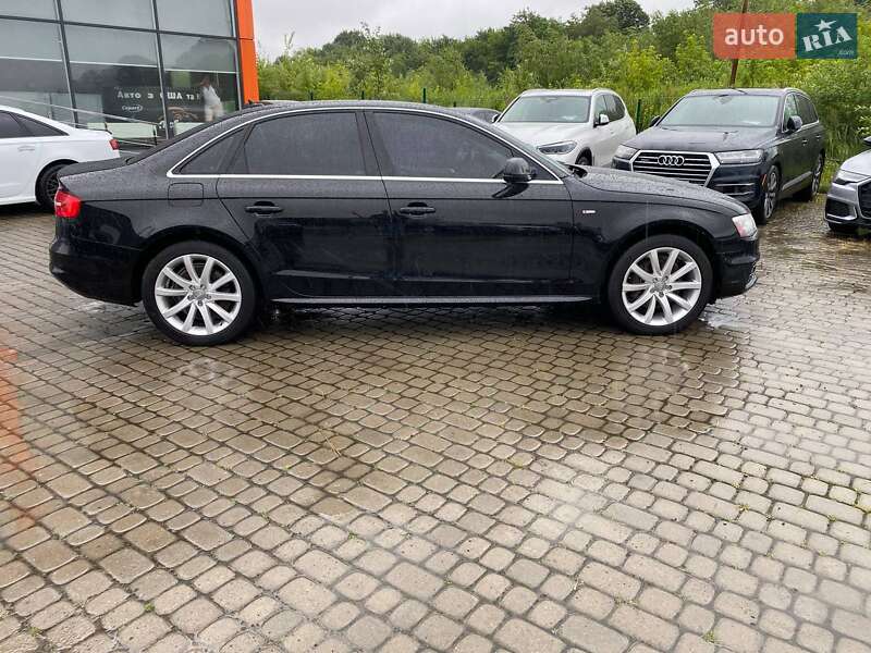 Седан Audi A4 2015 в Львове