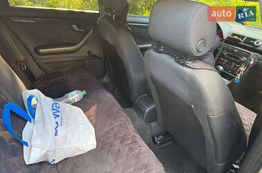 Седан Audi A4 2001 в 