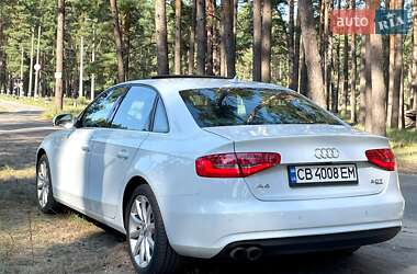 Седан Audi A4 2012 в 
