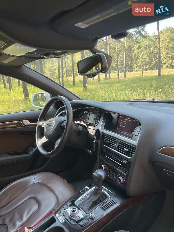 Седан Audi A4 2012 в Чернигове