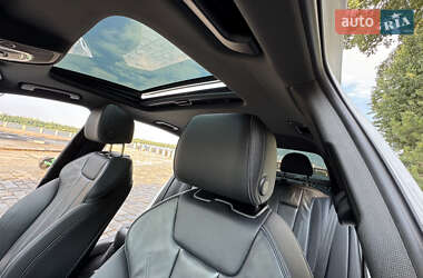 Седан Audi A4 2022 в 