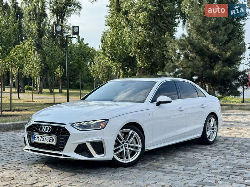 Седан Audi A4 2022 в Киеве