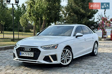 Седан Audi A4 2022 в 