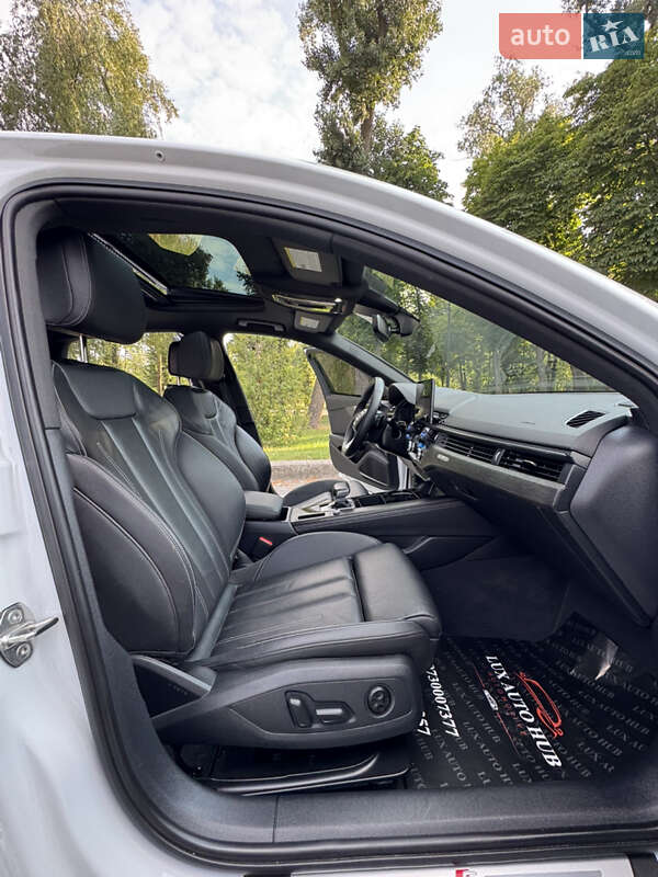 Седан Audi A4 2022 в Киеве