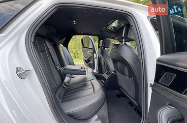 Седан Audi A4 2022 в 