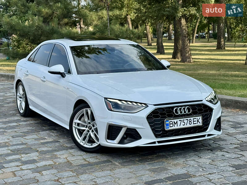 Седан Audi A4 2022 в Киеве