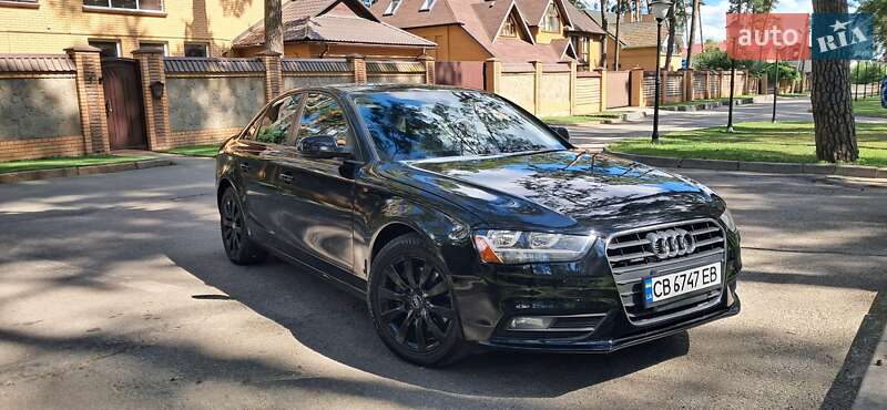 Седан Audi A4 2013 в Чернигове