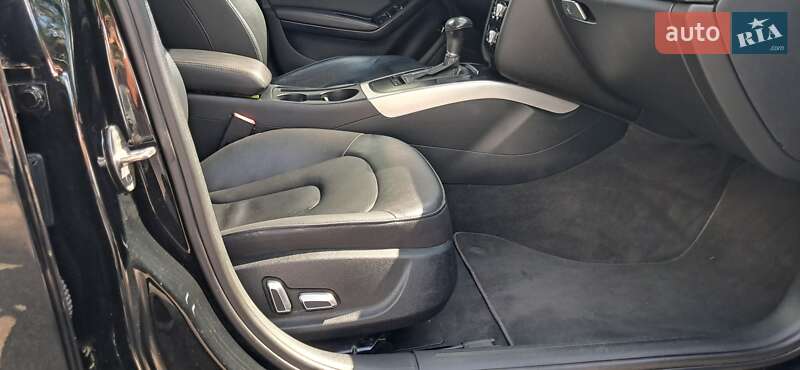 Седан Audi A4 2013 в Чернигове