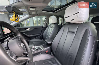 Седан Audi A4 2019 в 