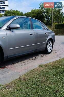 Седан Audi A4 2002 в 