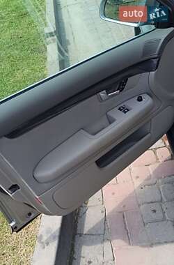 Седан Audi A4 2002 в 