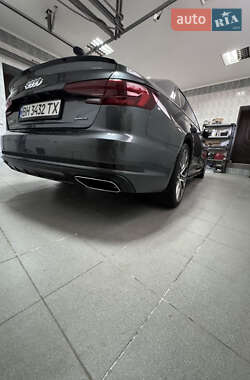 Седан Audi A4 2019 в 
