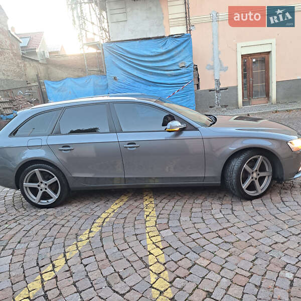 Универсал Audi A4 2012 в Ужгороде