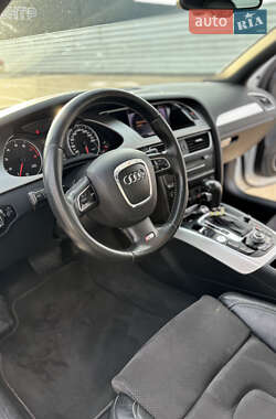 Седан Audi A4 2012 в 