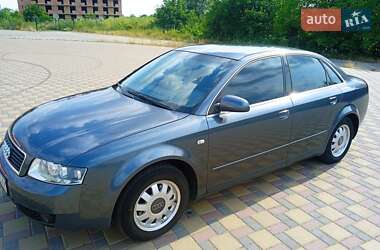 Седан Audi A4 2001 в 