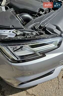 Седан Audi A4 2017 в 