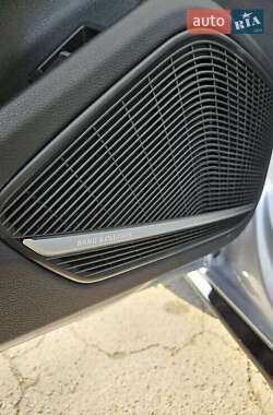 Седан Audi A4 2017 в 