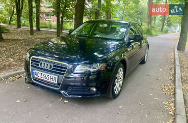 Седан Audi A4 2010 в 