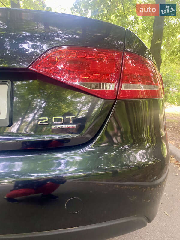 Седан Audi A4 2010 в Києві