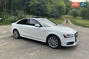 Седан Audi A4 2015 в 