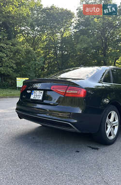 Седан Audi A4 2013 в 