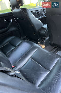 Седан Audi A4 2001 в 