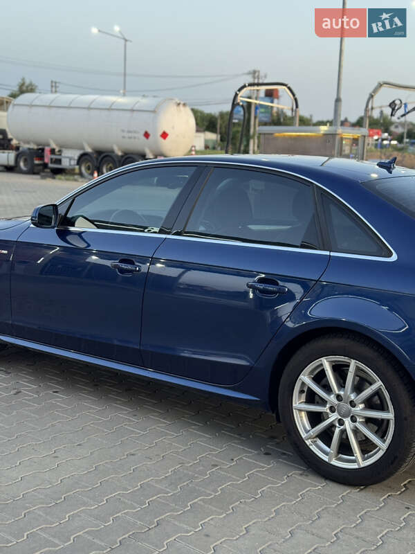 Седан Audi A4 2014 в Киеве
