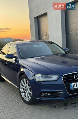 Седан Audi A4 2014 в 