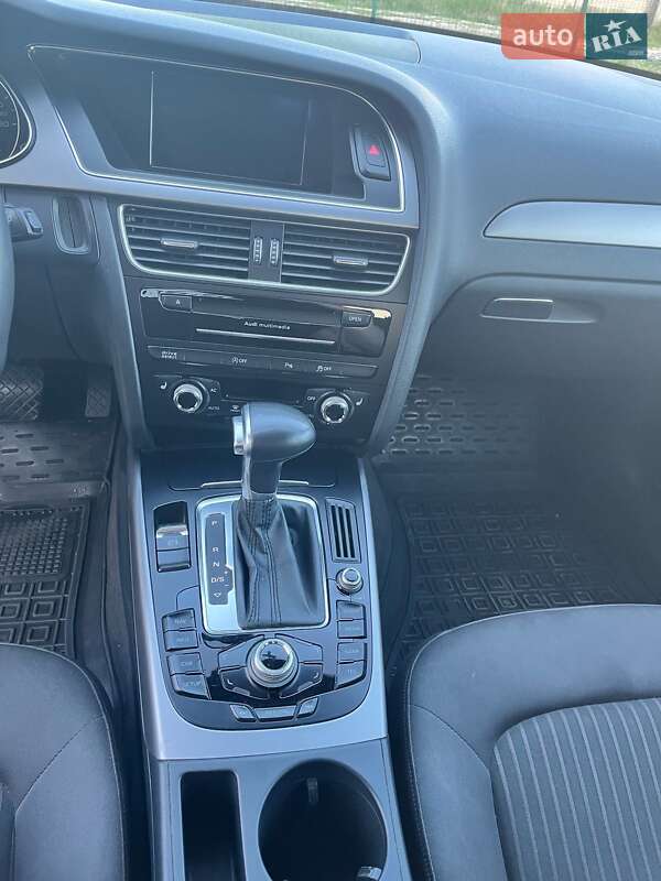 Універсал Audi A4 2014 в Луцьку