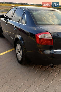 Седан Audi A4 2001 в 