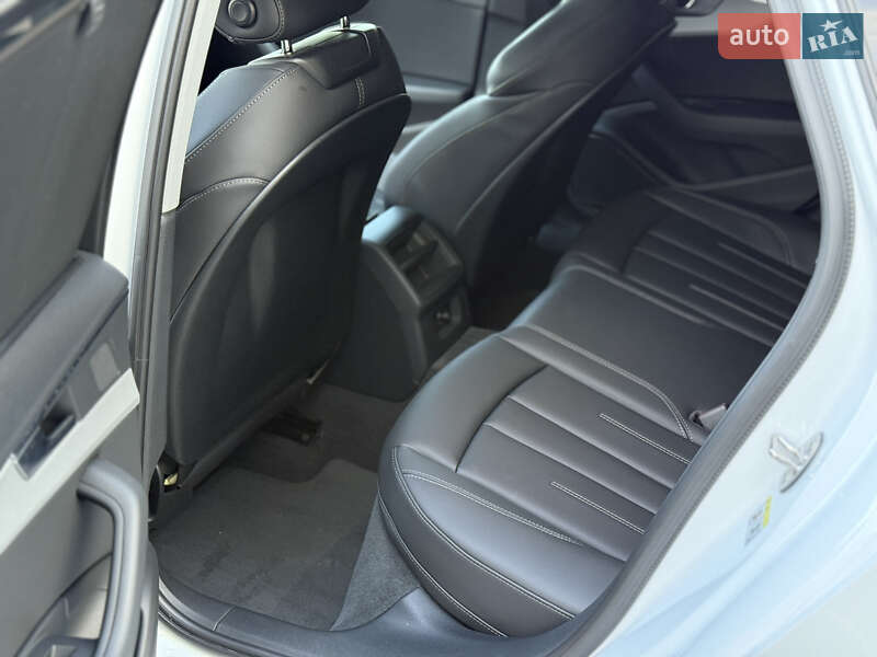 Універсал Audi A4 2019 в Вінниці
