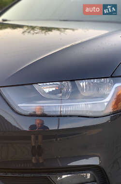 Седан Audi A4 2012 в 